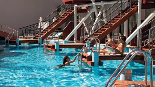 Koulutusleiri - Cornelia Deluxe Resort - 