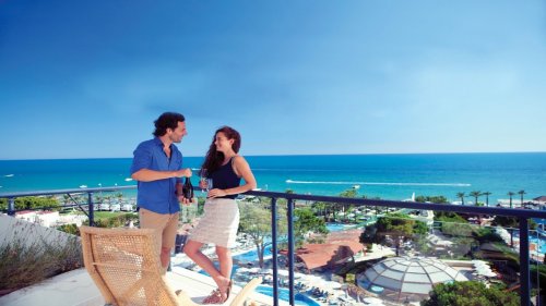 Koulutusleiri - Cornelia Deluxe Resort - 