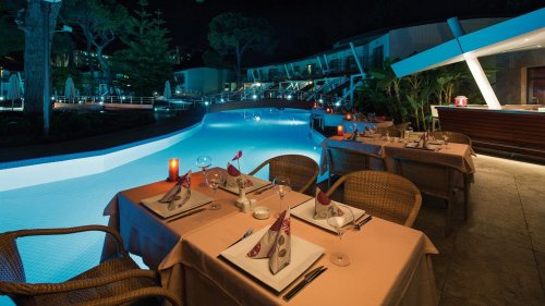 Koulutusleiri - Cornelia Deluxe Resort - 